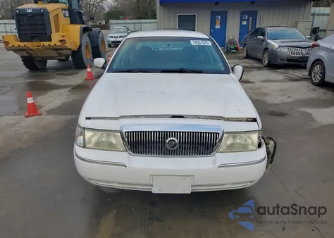 2004 Mercury Grand Marquis Gs z USA, uszkodzony, nr VIN 2MEFM74WX4X606952